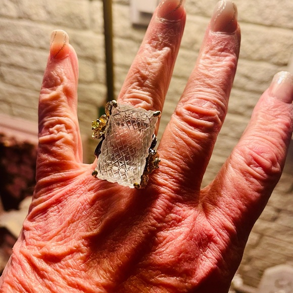 Authentic quartz ring
